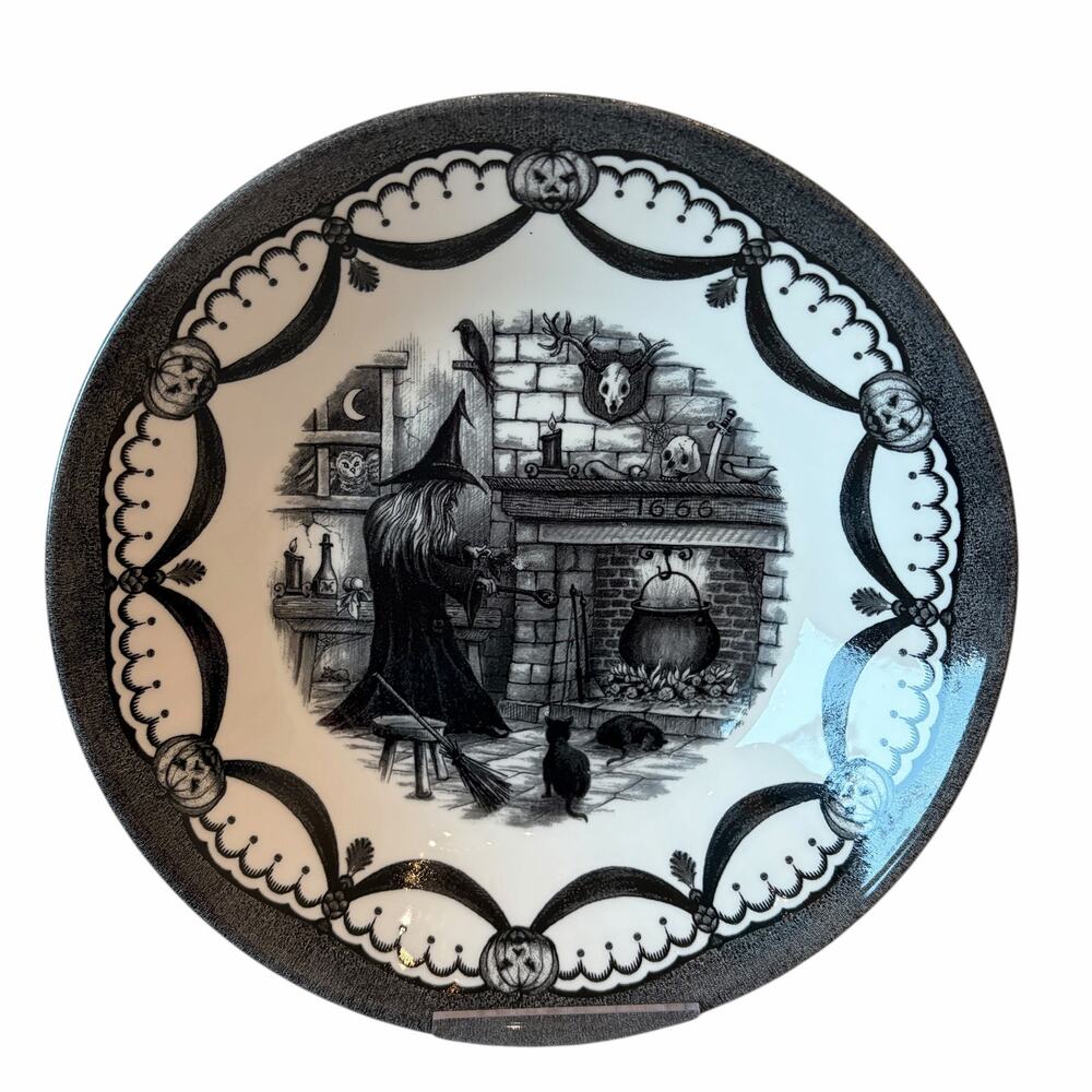 Royal Stafford HALLOWEEN HOME Cereal Bowls 7.75in Set of 2 Ceramic Spooky New